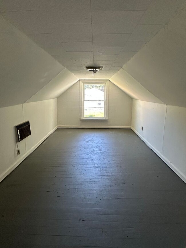 Building Photo - 1015 Lanier Ave