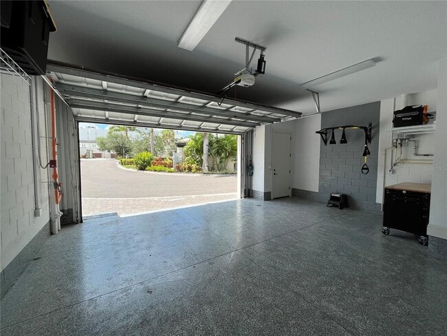 Building Photo - 1278 May Ln