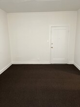Building Photo - 4156 Rosewood Ave