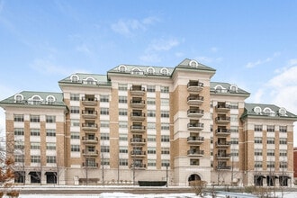 Building Photo - 50 N Plum Grove Rd