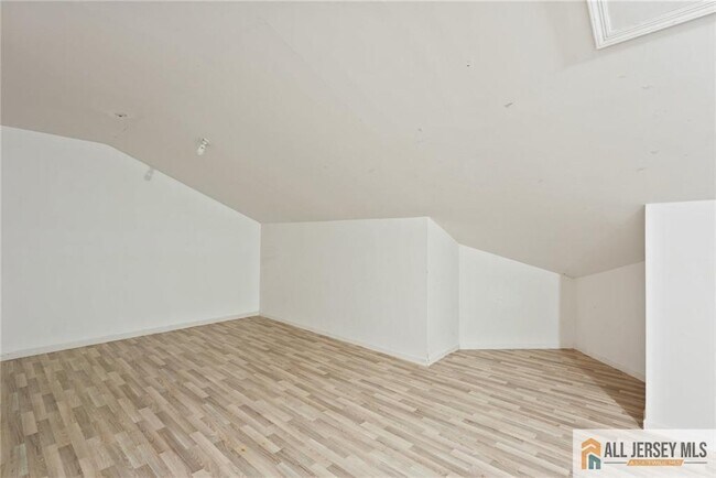 Building Photo - 624 Brickhouse Rd