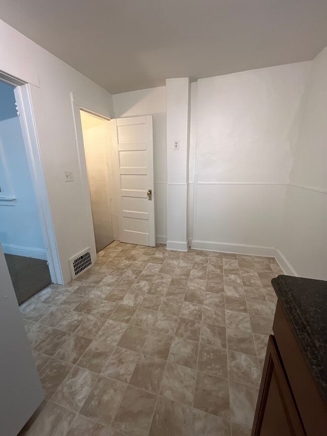 Building Photo - 3 Br 1 Bath Twin Home available in Bethlehem