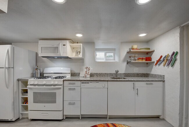 Kitchen - 151 Grove St