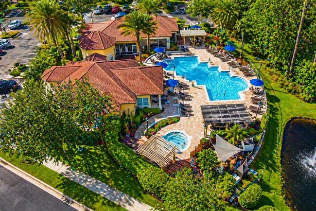 Building Photo - Gorgeous 2/2 Wood Floors Condo For Rent @ The Crest close to UCF and Valencia.