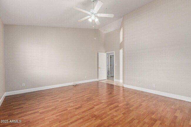 Building Photo - 9366 E Celtic Dr