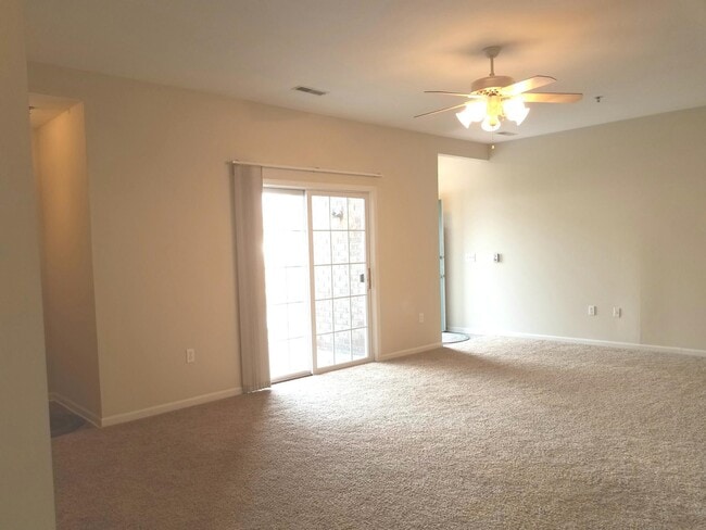 Building Photo - 4752 S Forest Point Blvd