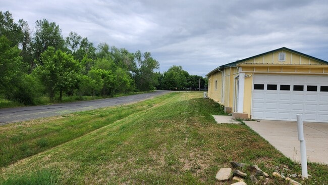Building Photo - 6826 Willow Vista Ct