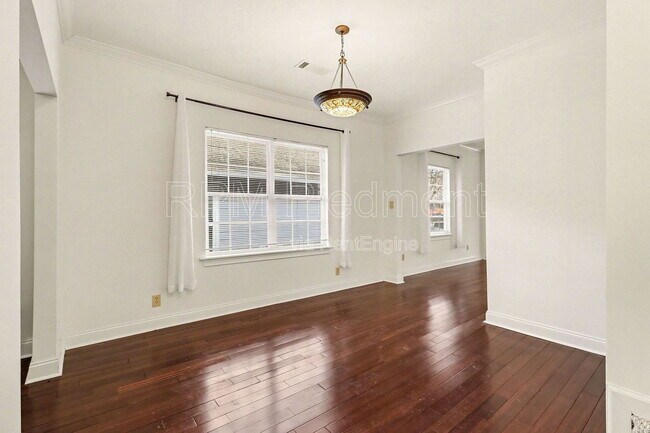 Building Photo - 160 Ormond St SE