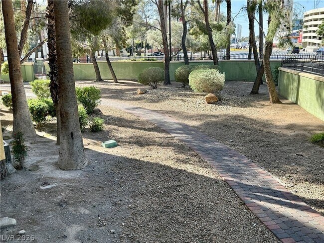 Building Photo - 210 E Flamingo Rd