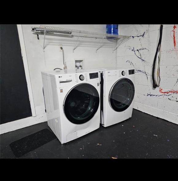 Building Photo - 1060 Dees Dr