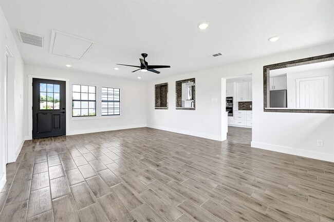 Building Photo - 4606 Pine Meadow Dr