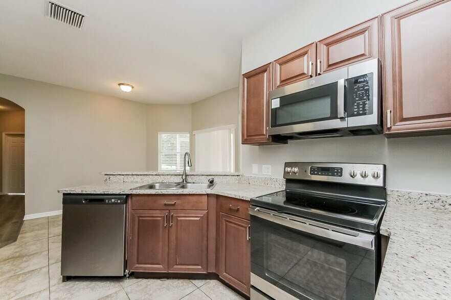Building Photo - 4204 Lugano Ct