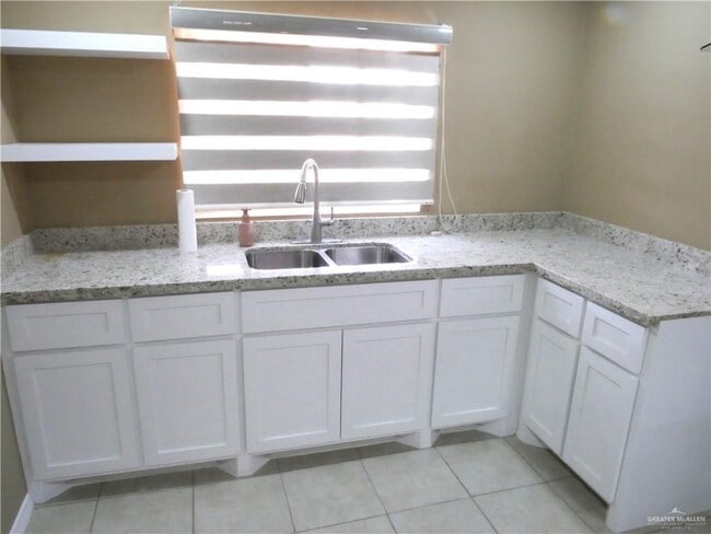 Building Photo - 31 Tamaulipas St