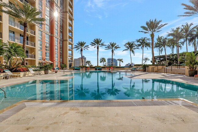 Building Photo - 550 Okeechobee Blvd