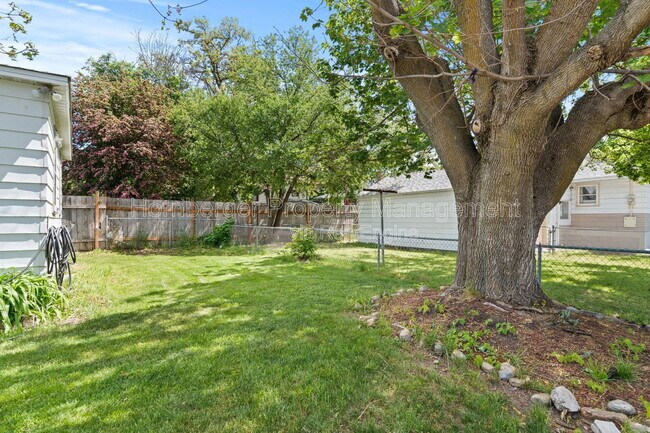 Building Photo - 1509 N Wall St