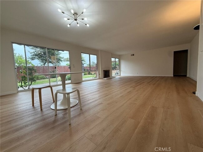 Building Photo - 27845 Hawthorne Blvd