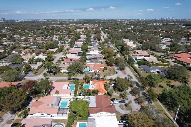 Building Photo - 3460 N 46th Ave