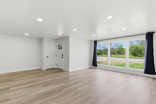 Building Photo - 4838 Wilmington Pike