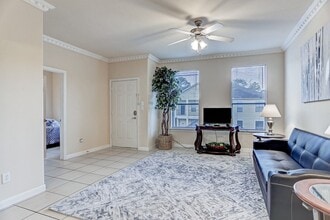 Building Photo - 2088 Laverne St