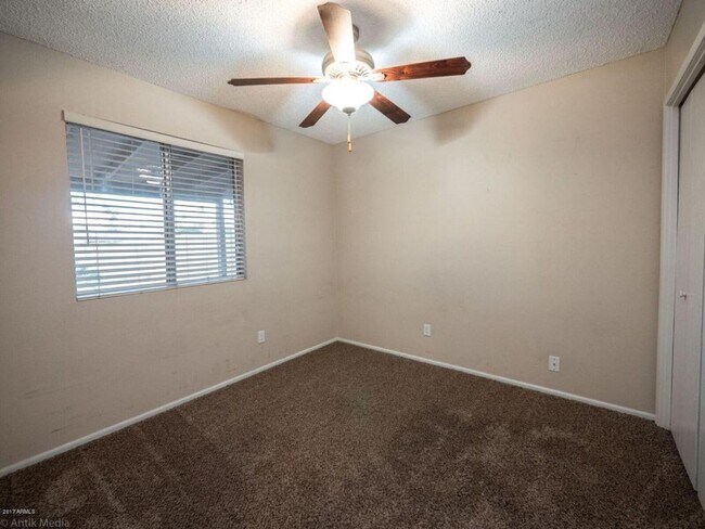 Building Photo - 3256 E Calypso Ave