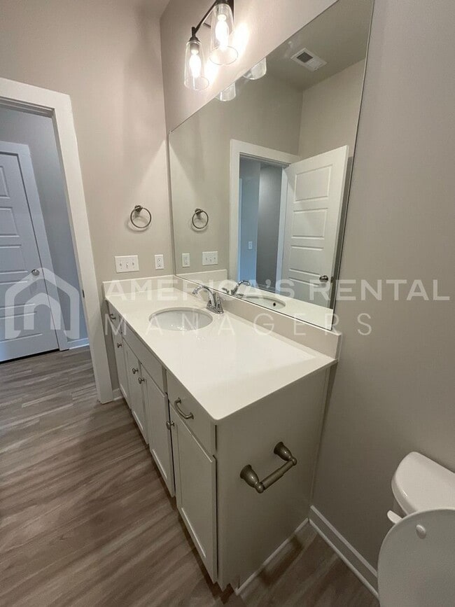 Building Photo - 486 Andrew Dr