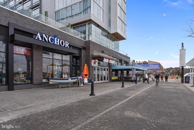 Building Photo - 520 N St SW