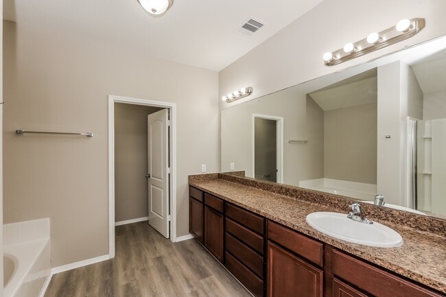 Building Photo - 5914 Golden Cove Rd