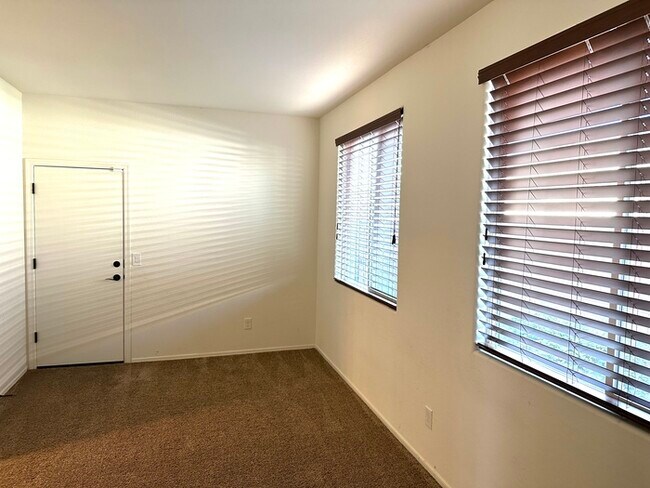 Building Photo - Stunning Elliot Groves home in Morrison Ranch. 4 bed+ 2 offices + loft