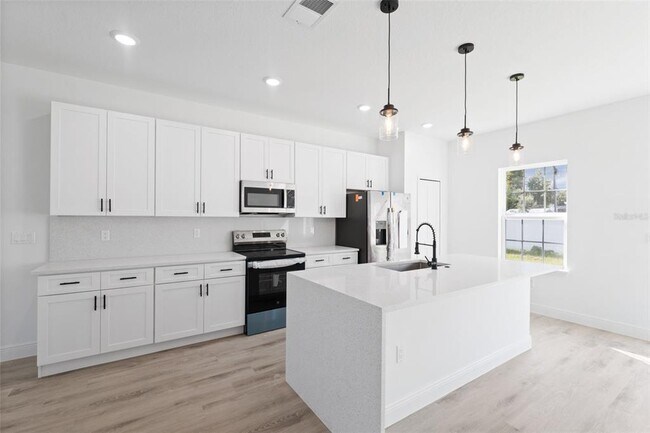 Building Photo - 2273 SW 158th St Rd