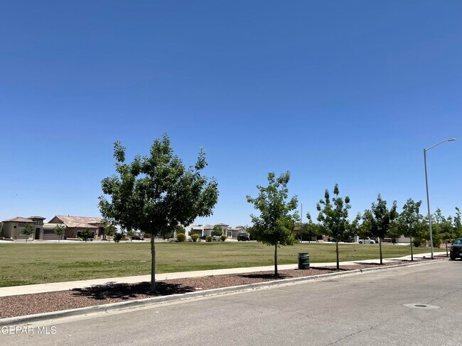 Building Photo - 12412 Furlong Cir