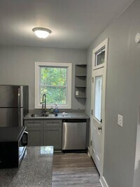 Building Photo - 128 Teece Ave