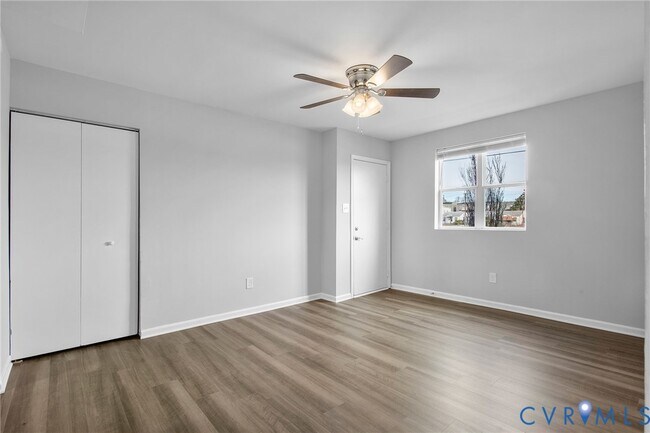 Building Photo - 1837 Grayland Ave