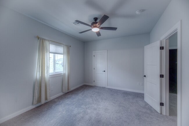 Building Photo - 4608 S Retana Ave W