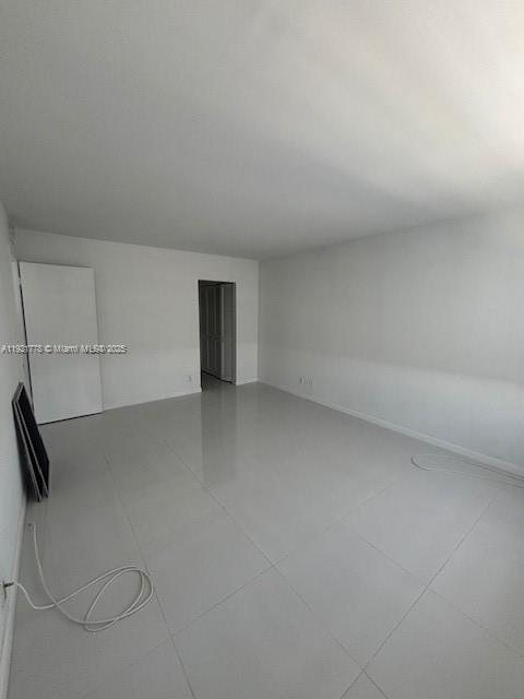 Building Photo - 401 Golden Isles Dr