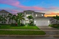 Building Photo - 15030 Wildwood Cir