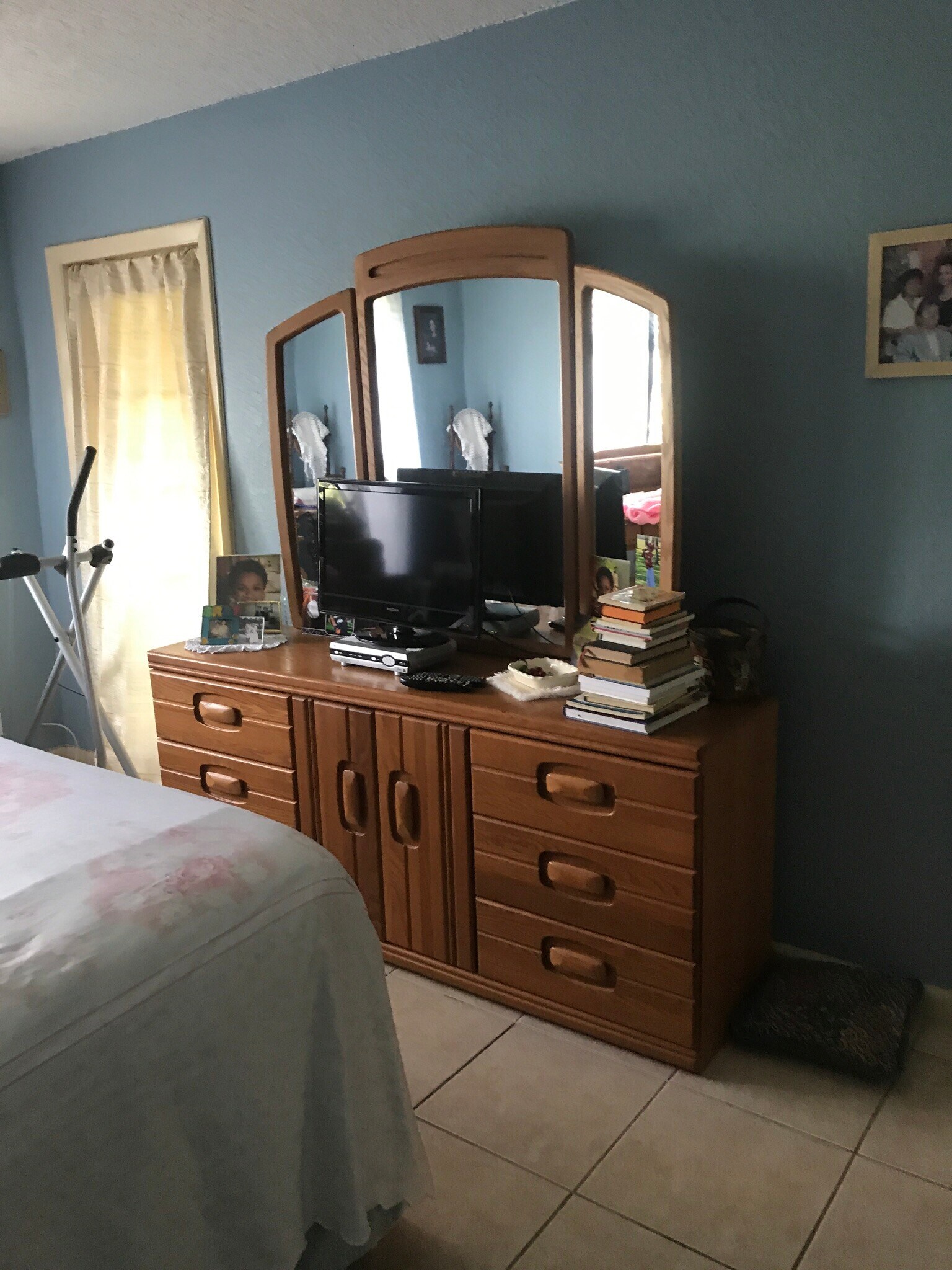 Building Photo - 120 Sparrow Dr