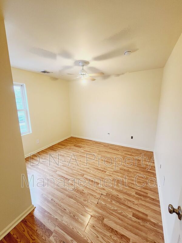 Building Photo - 10 N Fourth Street