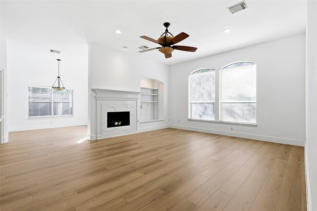 Building Photo - 7835 Stone Oak Ct