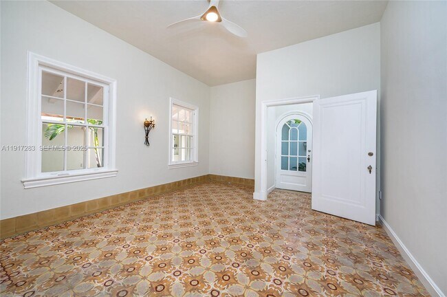 Building Photo - 3240 Morris Ln