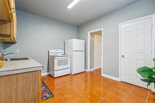 Building Photo - 4707 Baudin St