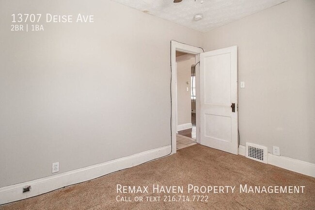 Building Photo - 13707 Deise Ave (UP) Cleveland, OH 44110? ...