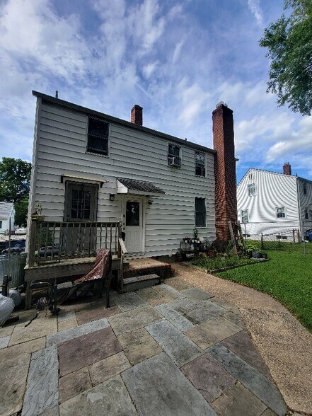 Building Photo - 2712 Urbana Dr