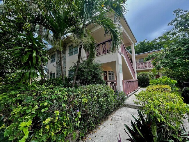 Building Photo - 675 SW 7th Ave