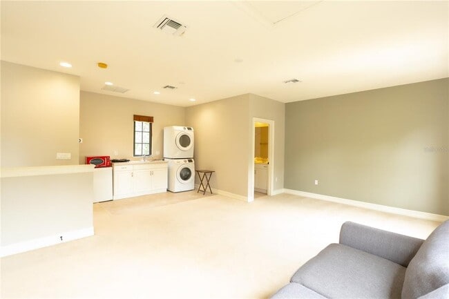 Building Photo - 1451 Stickley Ave
