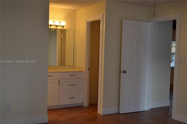 Building Photo - 13491 SW 99th Terrace