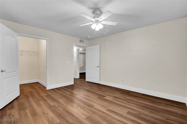 Building Photo - 5055 W Hacienda Ave