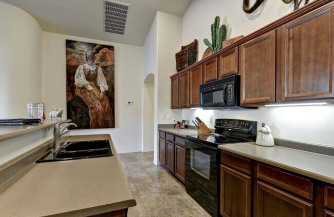 Building Photo - Great location. near the 303, US60, shoppi...