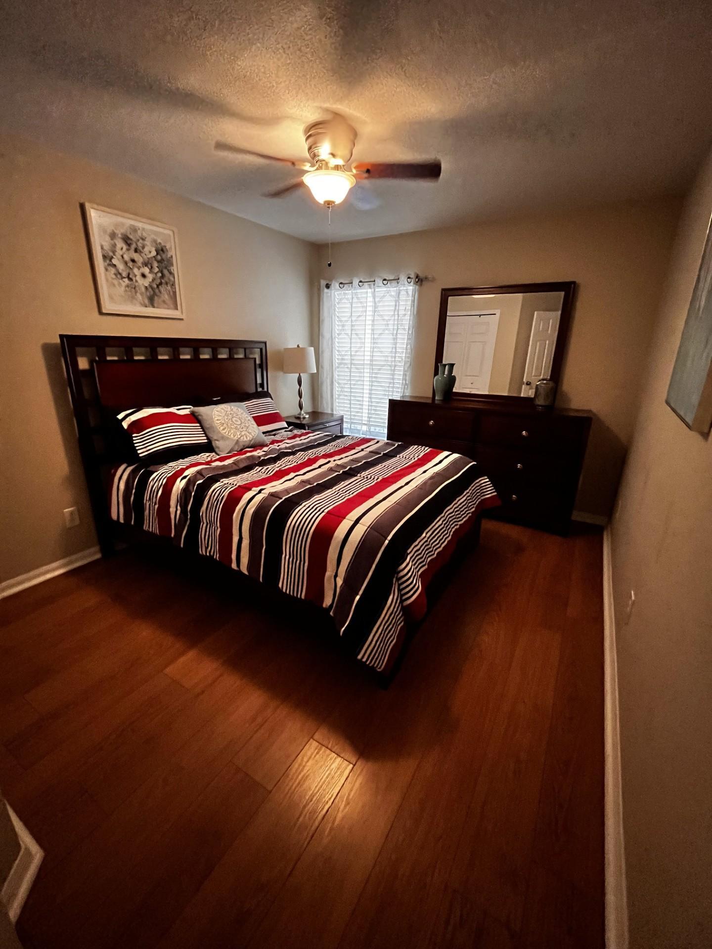 Building Photo - 4640 Sanibel Way
