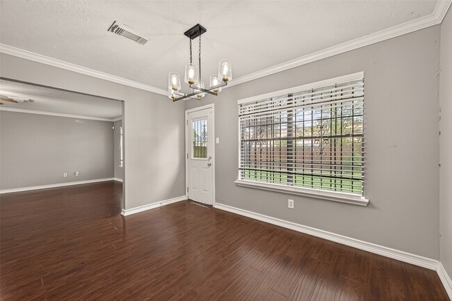 Building Photo - 6815 Lower Arrow Dr