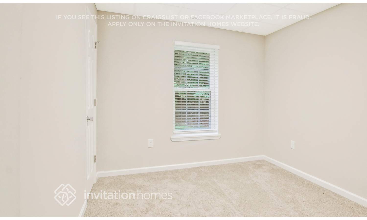 Building Photo - 5726 Graceland Dr SW